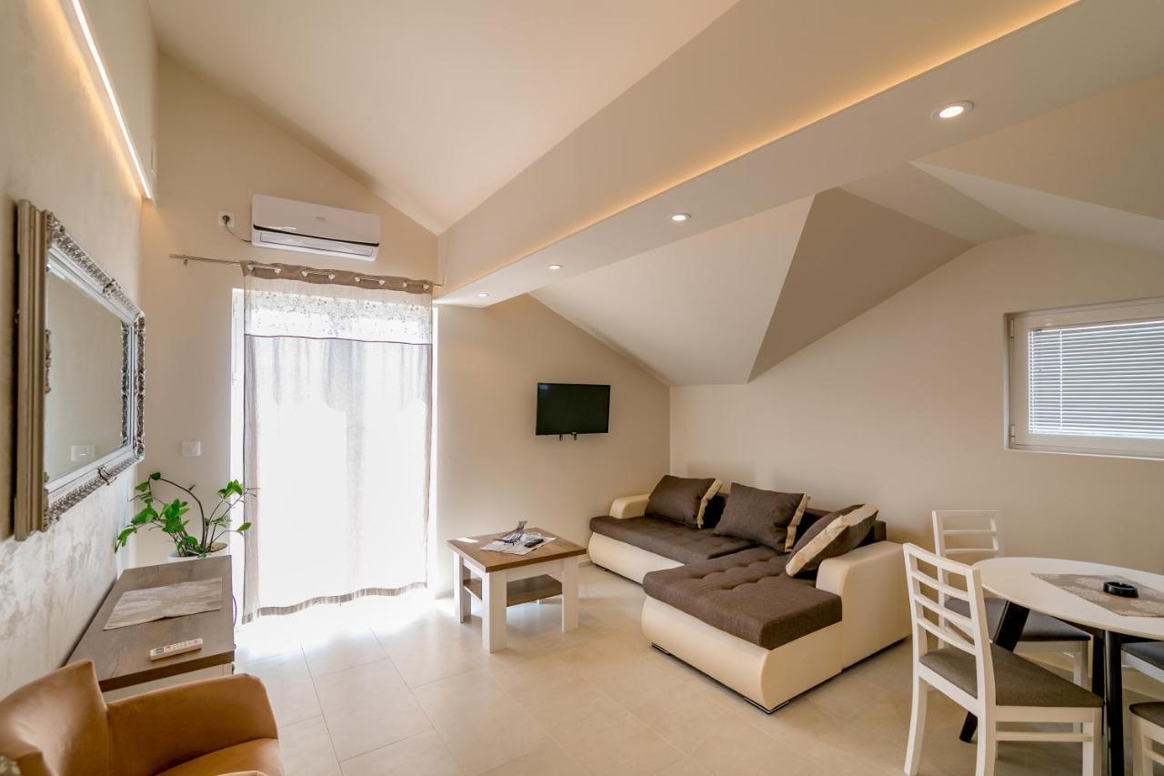Apartments Milanovic Herceg Novi Esterno foto