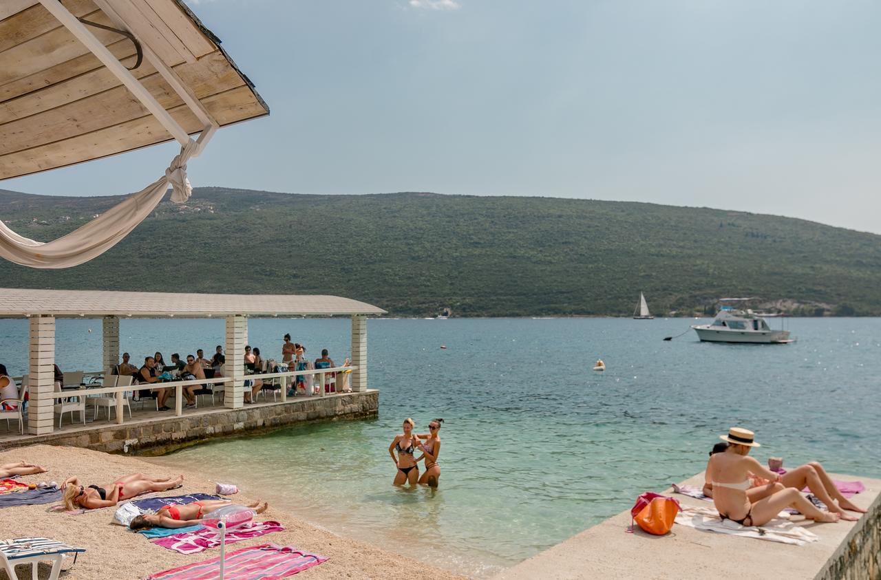 Apartments Milanovic Herceg Novi Esterno foto